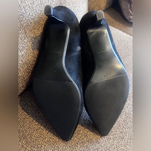 Pointed toe faux suede booties - Picture 2 of 3